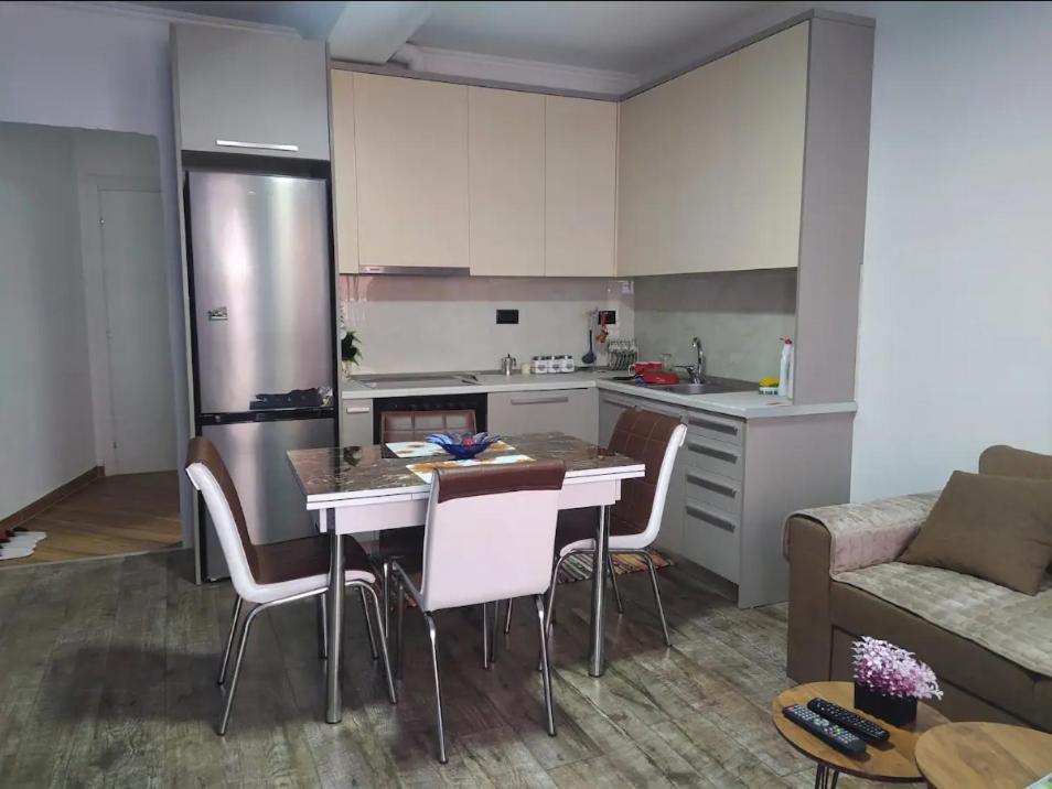 Апартаменты #1 Modern 1Br With Balcony In Up-And-Coming Hip Area Тирана Экстерьер фото