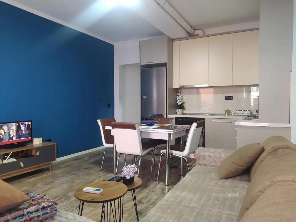 Апартаменты #1 Modern 1Br With Balcony In Up-And-Coming Hip Area Тирана Экстерьер фото